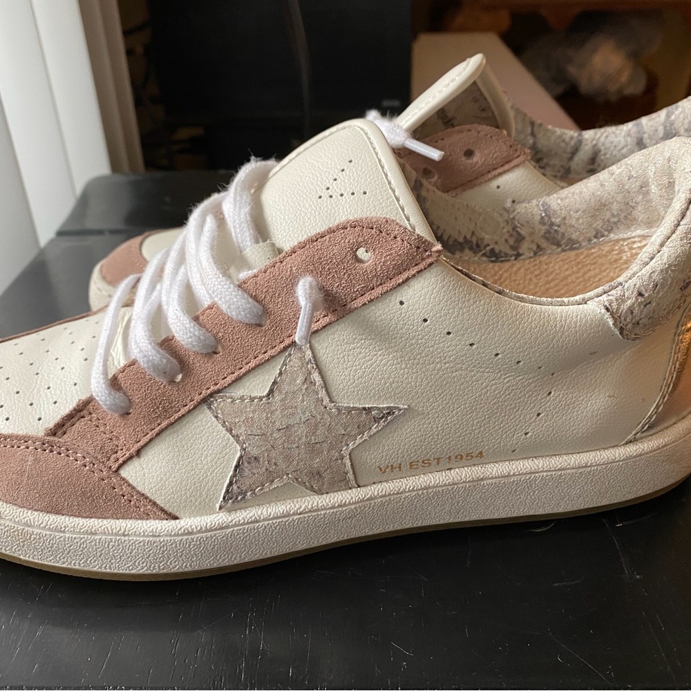 Women’s Vintage Havana Sneakers